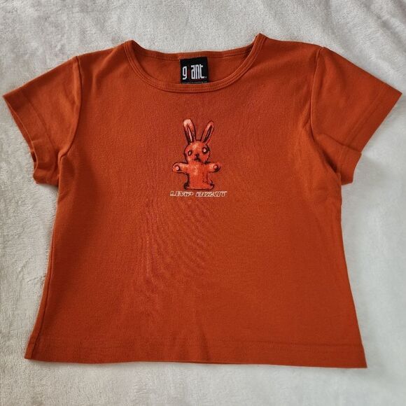 Giant Tag Limp Bizkit Women's Orange Crop Top With Lucy The Rabbit Graphics - Picture 1 of 7
